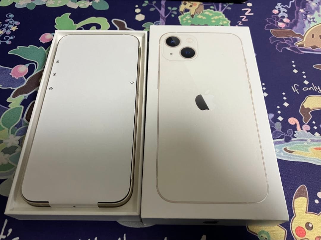 Apple iPhone 13 256GB スターライト 本体新品 SIMフリー