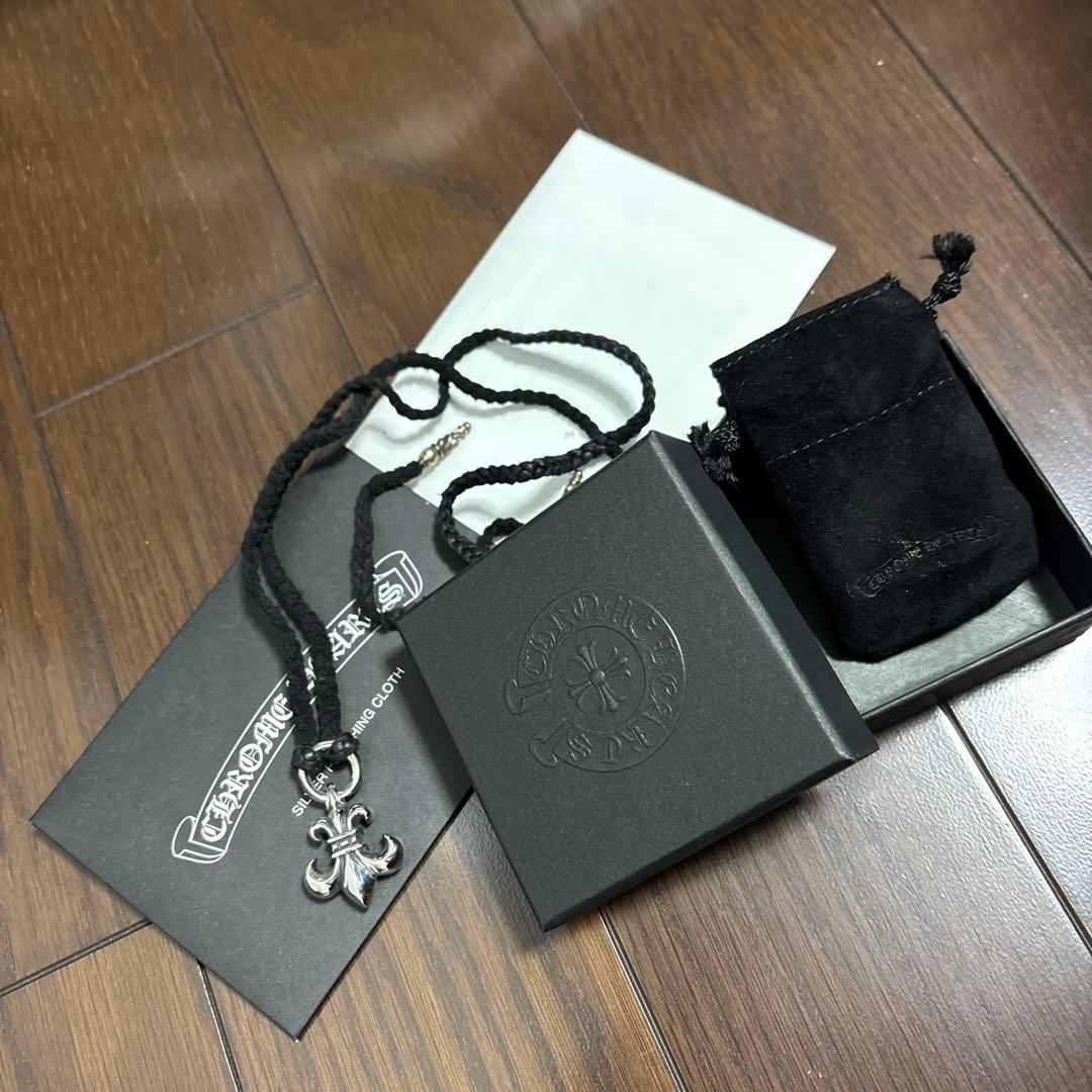 クロムハーツ BSフレア ペンダントシルバーレザーブレイド