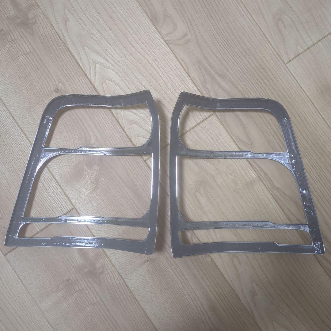 スバル　フォレスター　 テールランプカバー