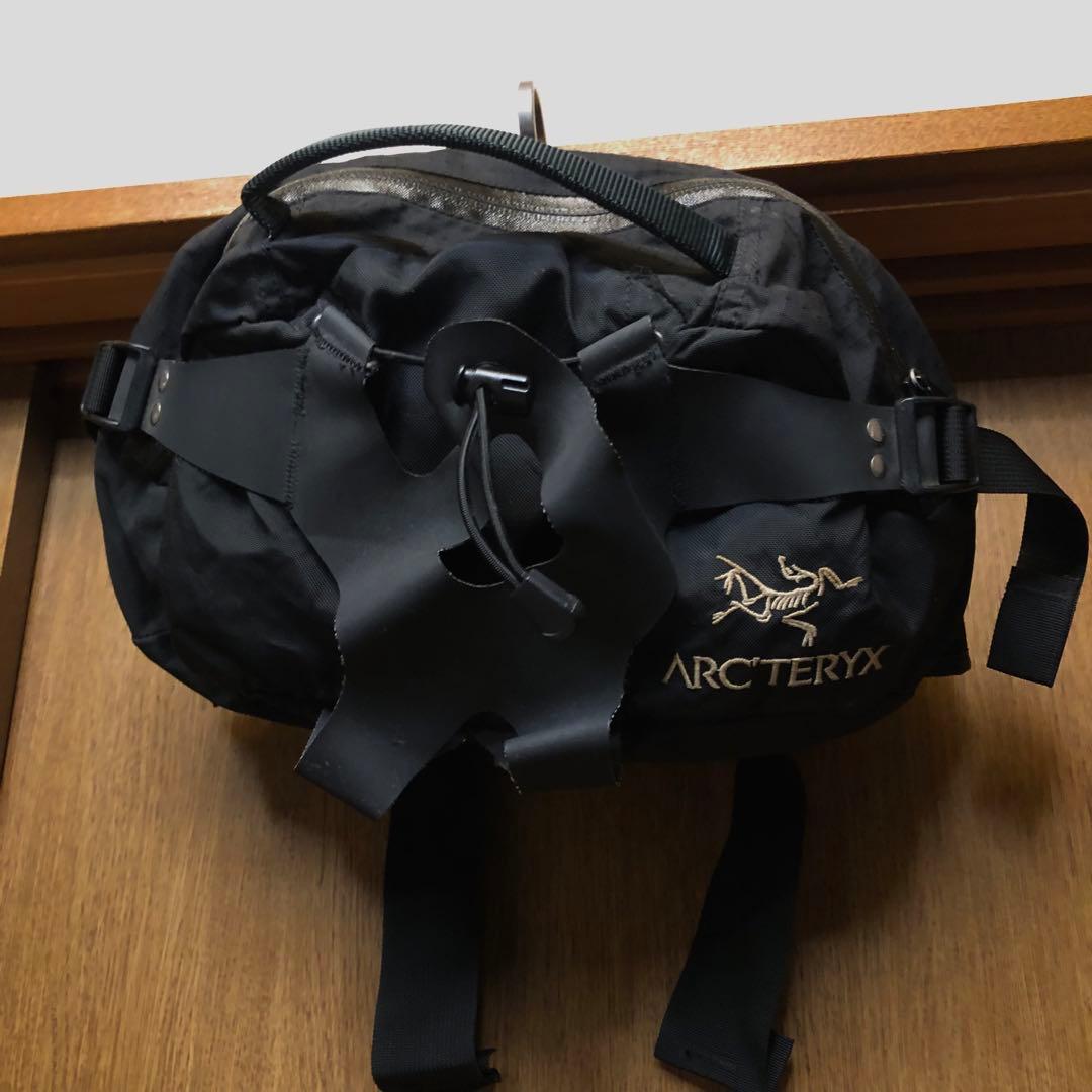 ARC'TERYX Q5ボディバッグ クイバー Q10 アークテリクス