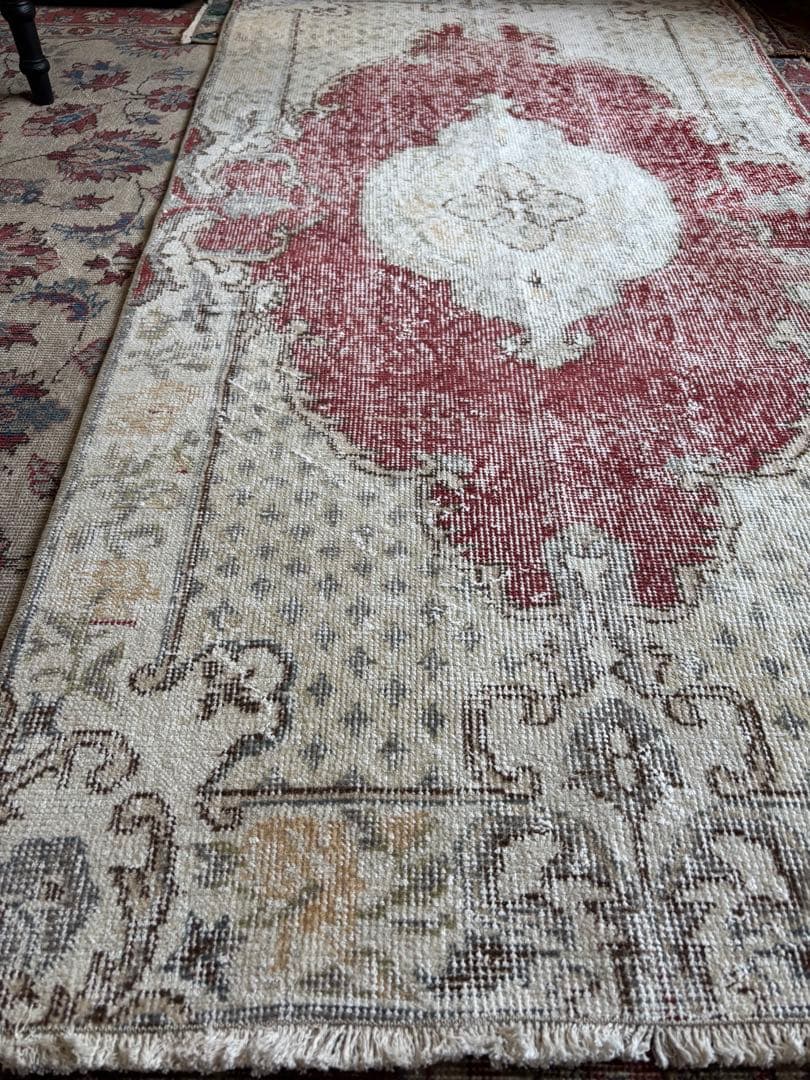 アンティークレッド　ベージュラグ　87×169 メダリオン　トルコラグ