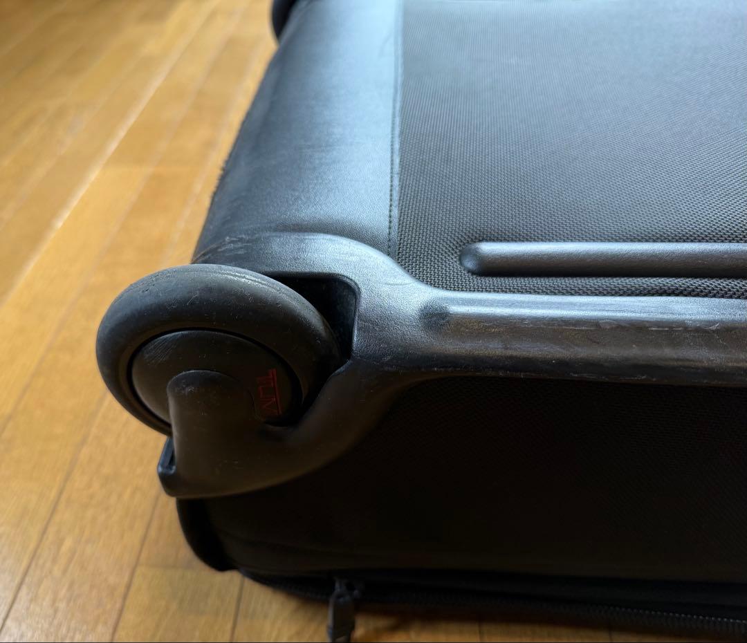 TUMI キャリーバック　機内持ち込みサイズ