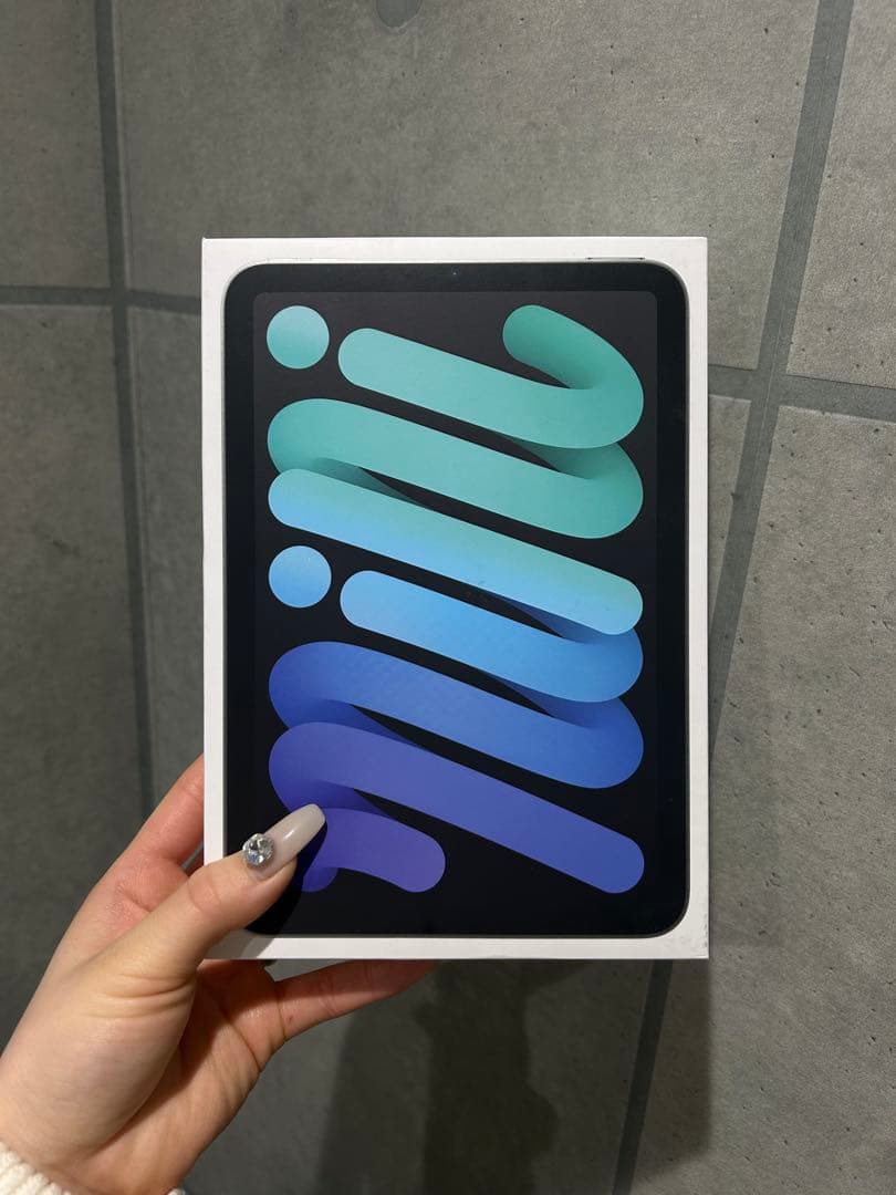 Apple iPad mini (第7世代) 128GB Space Gray