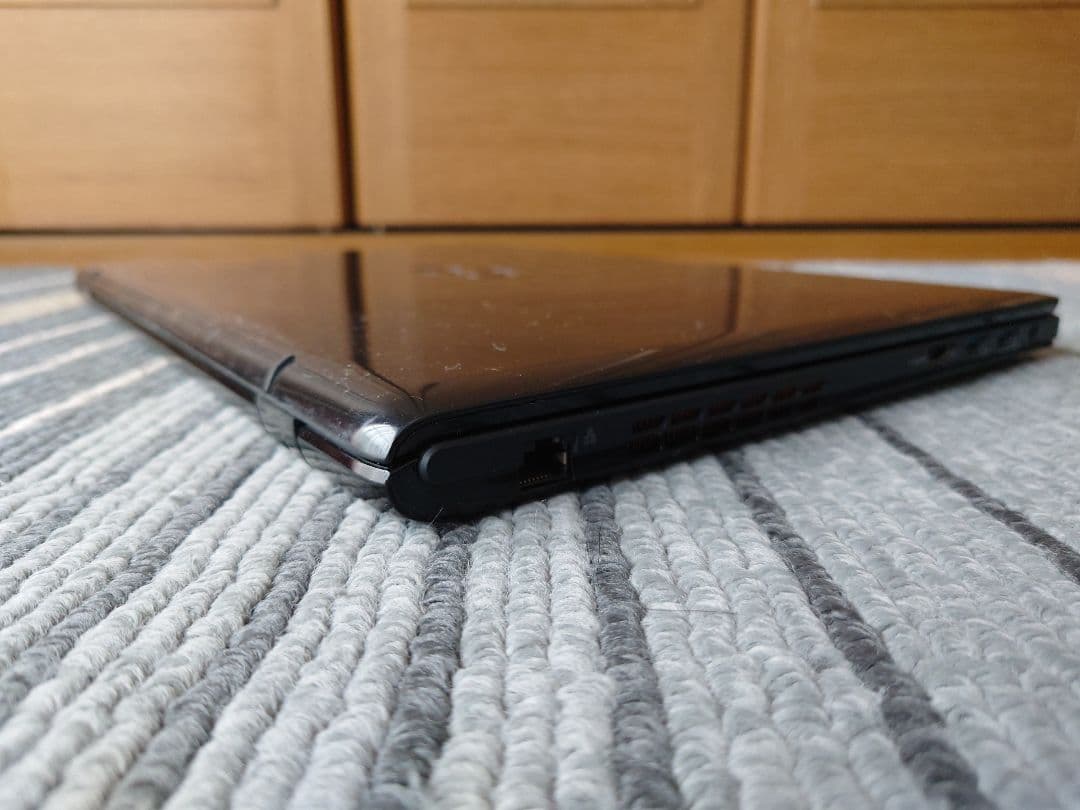 富士通 LIFEBOOK AH77 / Win11 i7 タッチ 最上位