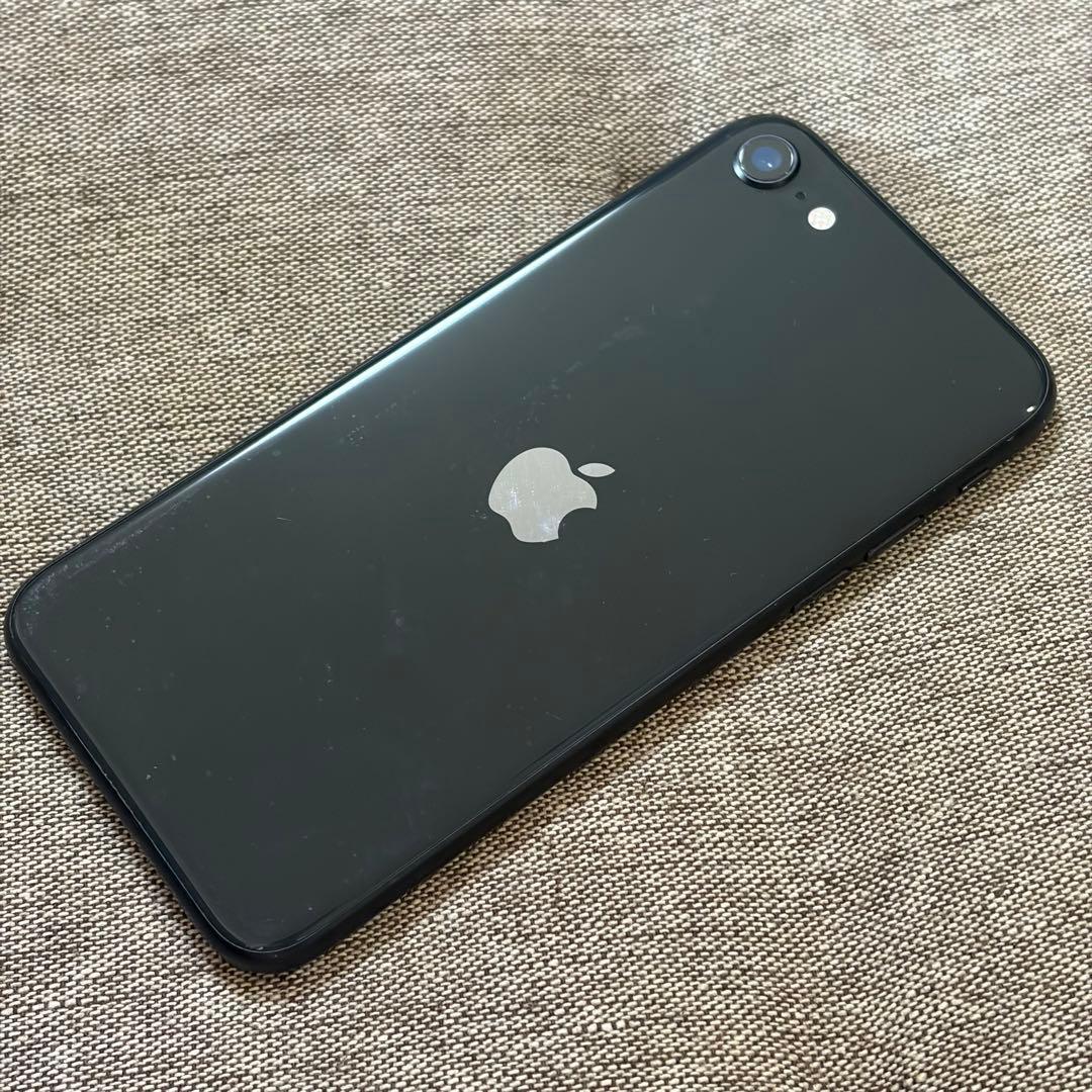 Apple iPhone SE 第二世代 ブラック 64GB