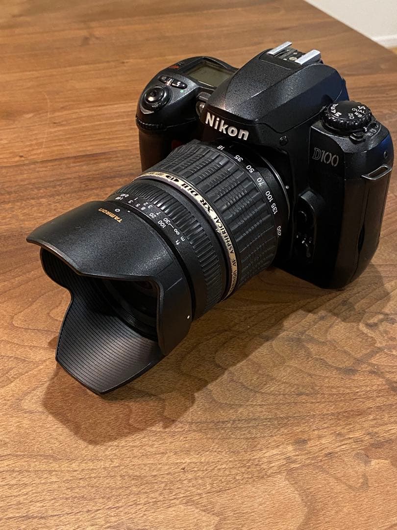 Nikon D100 デジタル一眼レフ　タムロン　18-200 動作品
