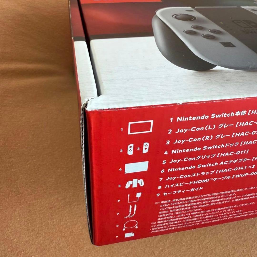 Switch Nintendo グレー　本体