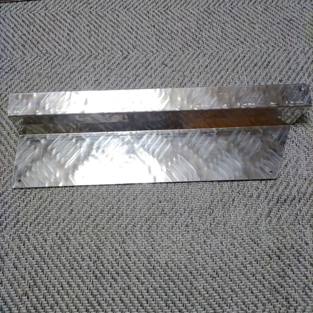 【たぁ】デリカD5　アルミ製　ステップカバー4個セット