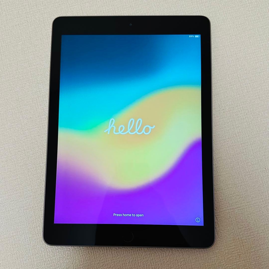 【週末限定価格】Apple iPad 6世代 32GB Wi-Fi シルバー