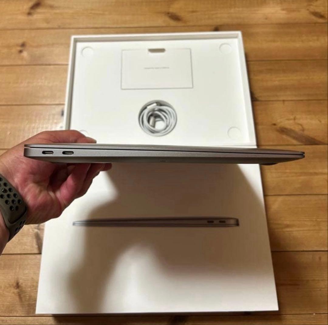 アップル2020 MacBook Air MWTJ2J/A