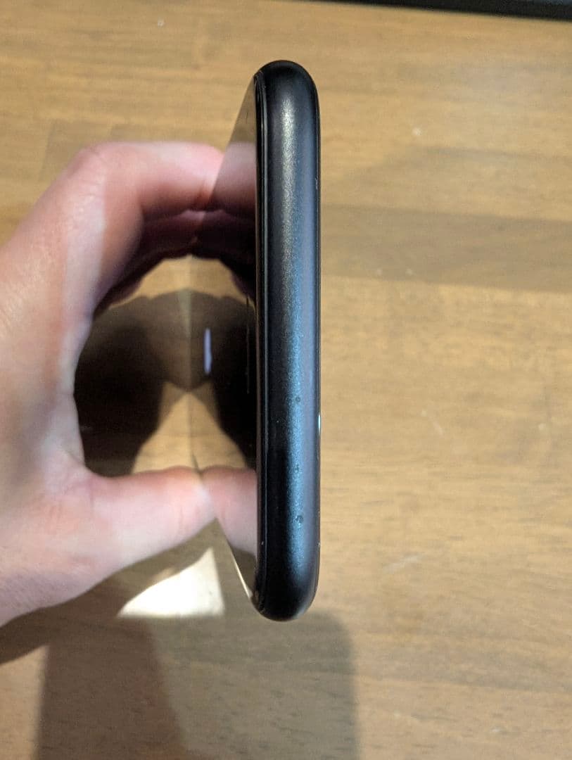 iPhone SE (第2世代) 64GB ブラック