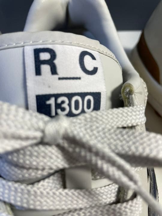 ニューバランス　スニーカー　1300