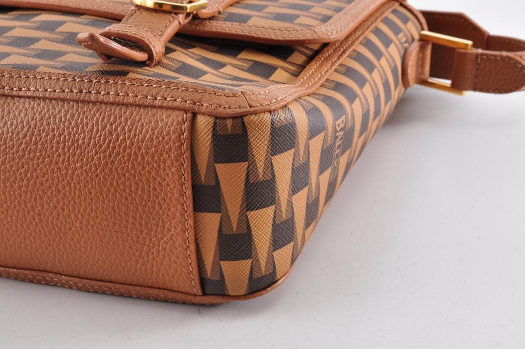 未使用品 BALLY バリー Gamesロゴ メッセンジャーバッグ 保存袋付