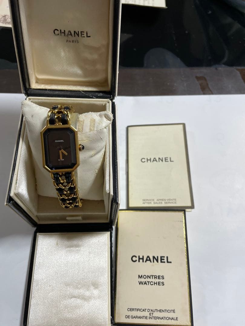 M*i様 CHANEL Montres Watches ゴールド ブラック