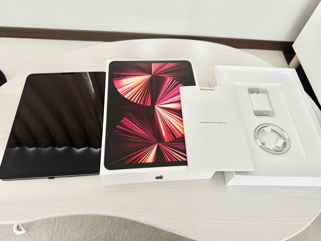 iPad Pro(第三世代) 11インチ WiFi 128GB 刻印入り