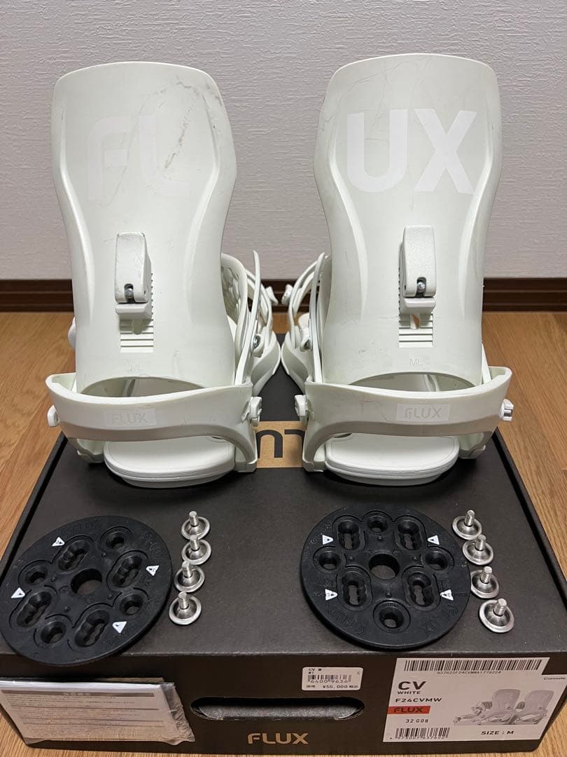 FLUX CV ホワイト ビンディング　23-24モデル　Mサイズ