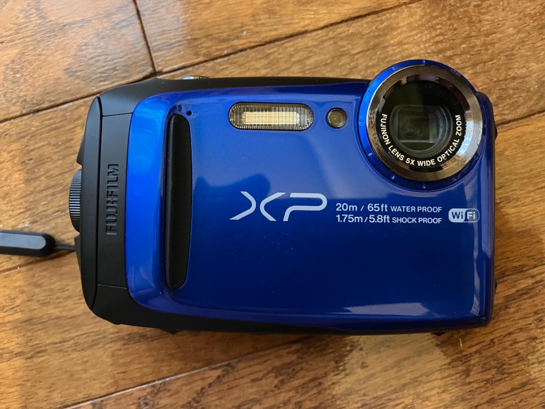 FUJIFILM FINEPIX XP120 防水デジカメ（美品）