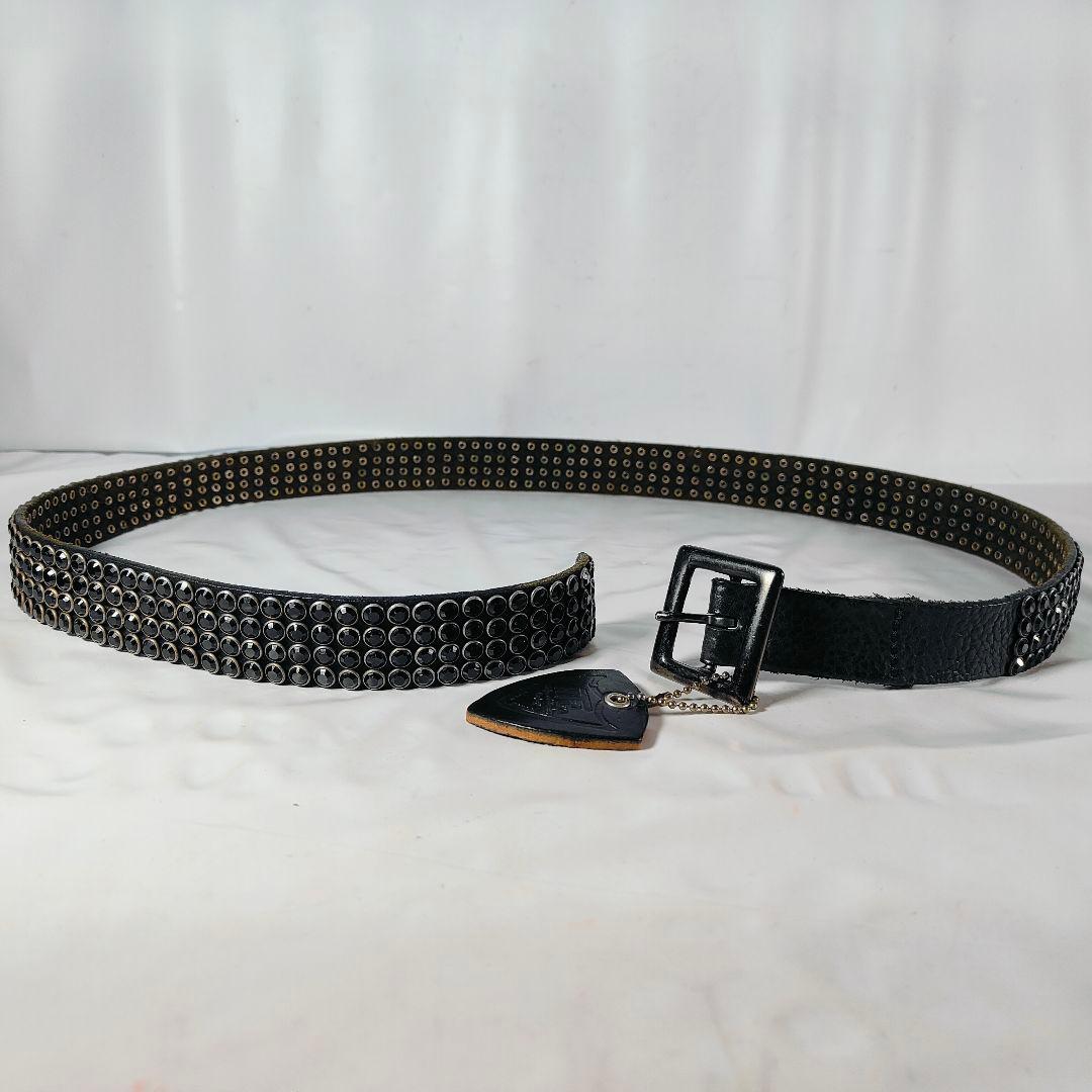 楽一番公式アカウント03　　　　　　　【美品】HTC 黒タグ付 正規品