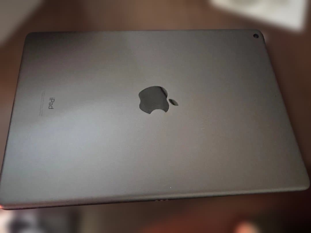 アップルiPad(第9世代)WiFiモデル64GBスペースグレイ★動作順調