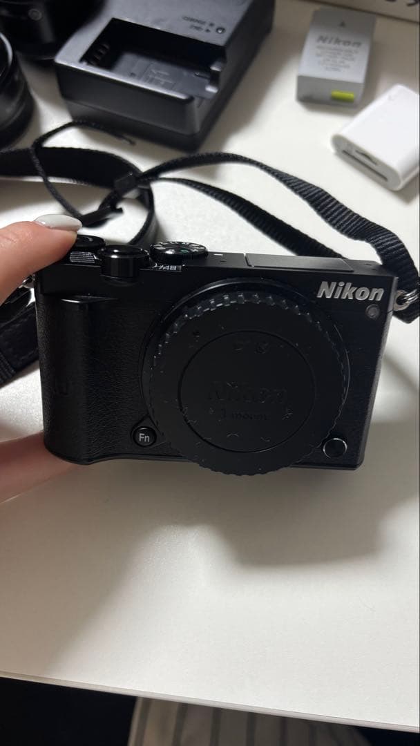 Nikon 1 J5 ミラーレスカメラ レンズ2本付き