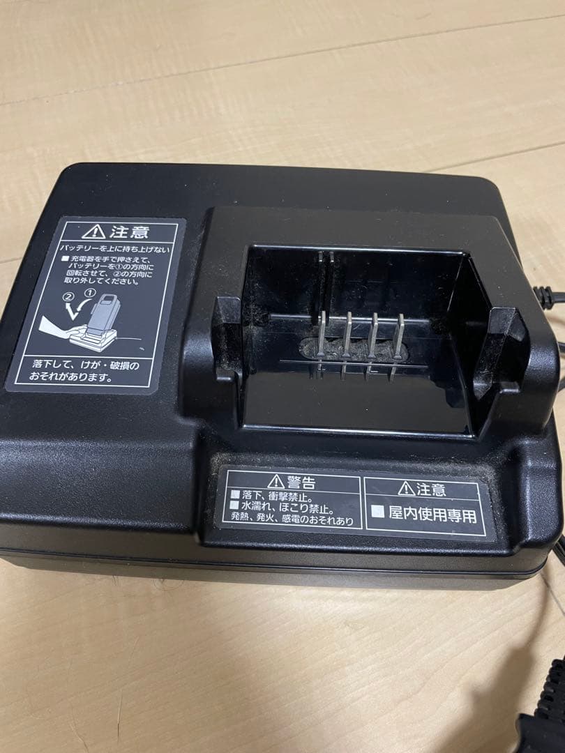 NKY581B02 16Ah 電動自転車用バッテリー　充電器