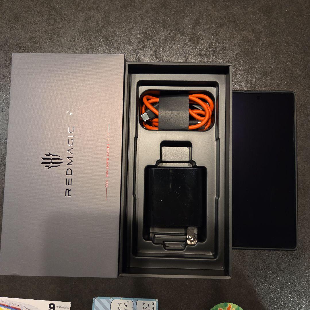 REDMAGIC 11 Pro 本体