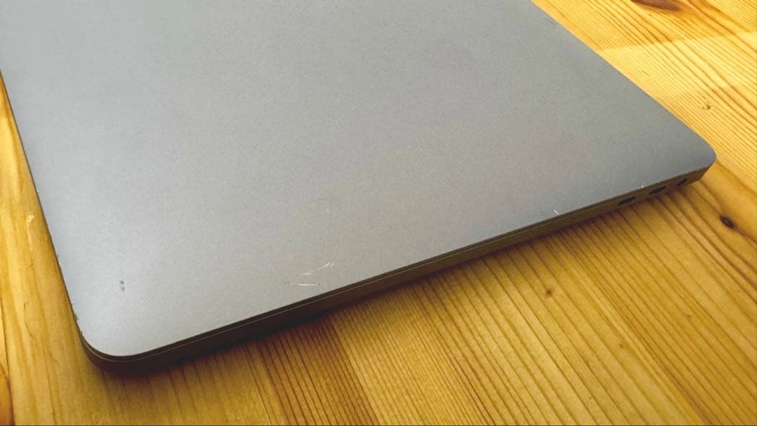 MacBook本体 MacBook Pro 13inch 4 Thunderbolt 3