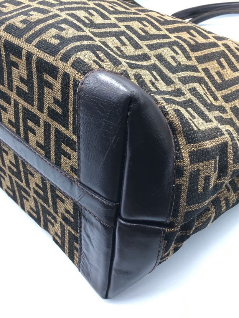 フェンディ　ヴィンテージ　ズッカ柄　ハンドバッグ