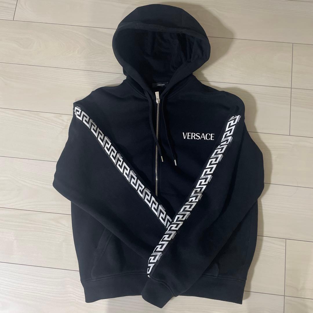 超希少‼️ VERSACE ブラック パーカー Sサイズ