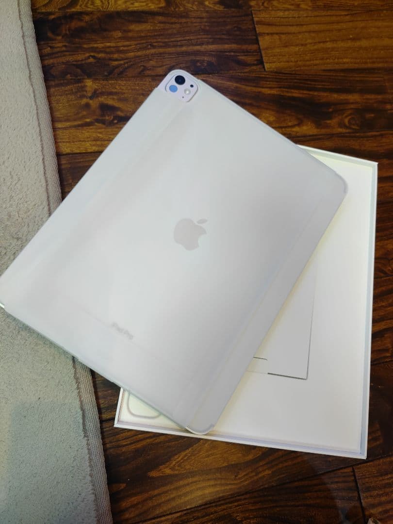 Apple iPad Pro１３インチ シルバー 本体 箱付きM4新品