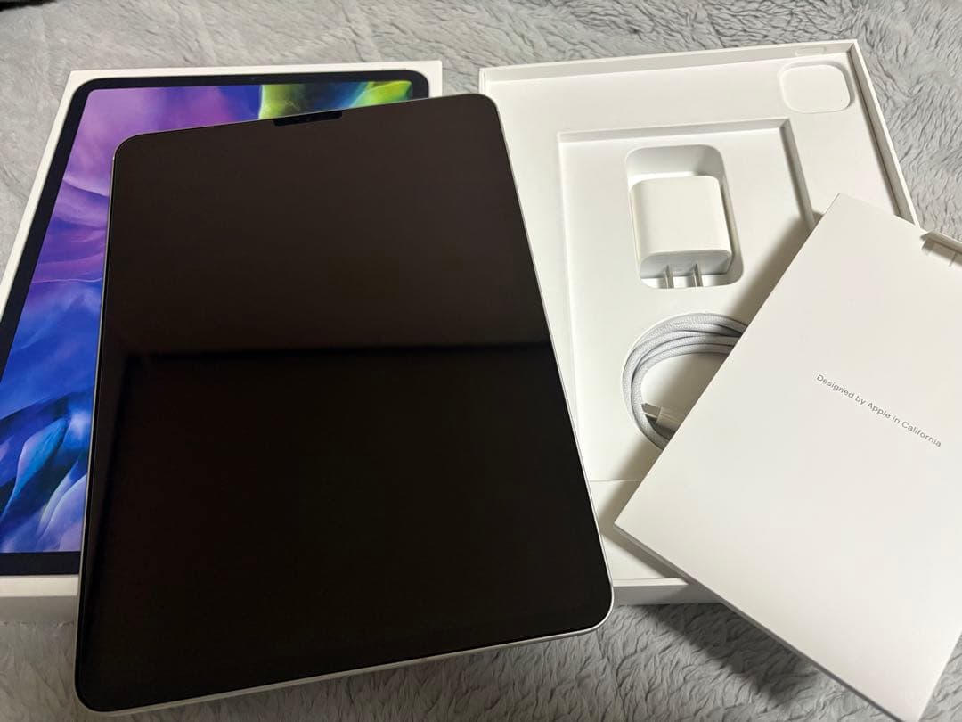 Apple iPad Pro第2世代11インチ　アップルペンシル　ケース付