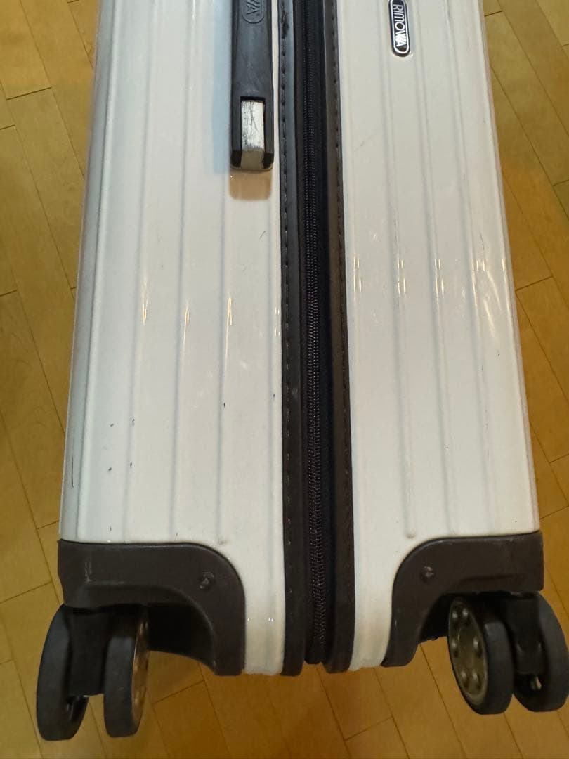 リモワ　スーツケース　サルサデラックス
