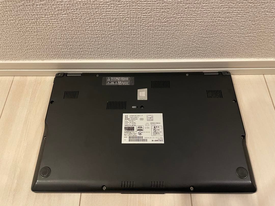 富士通 U9311/F i7 11世代 256GB Office