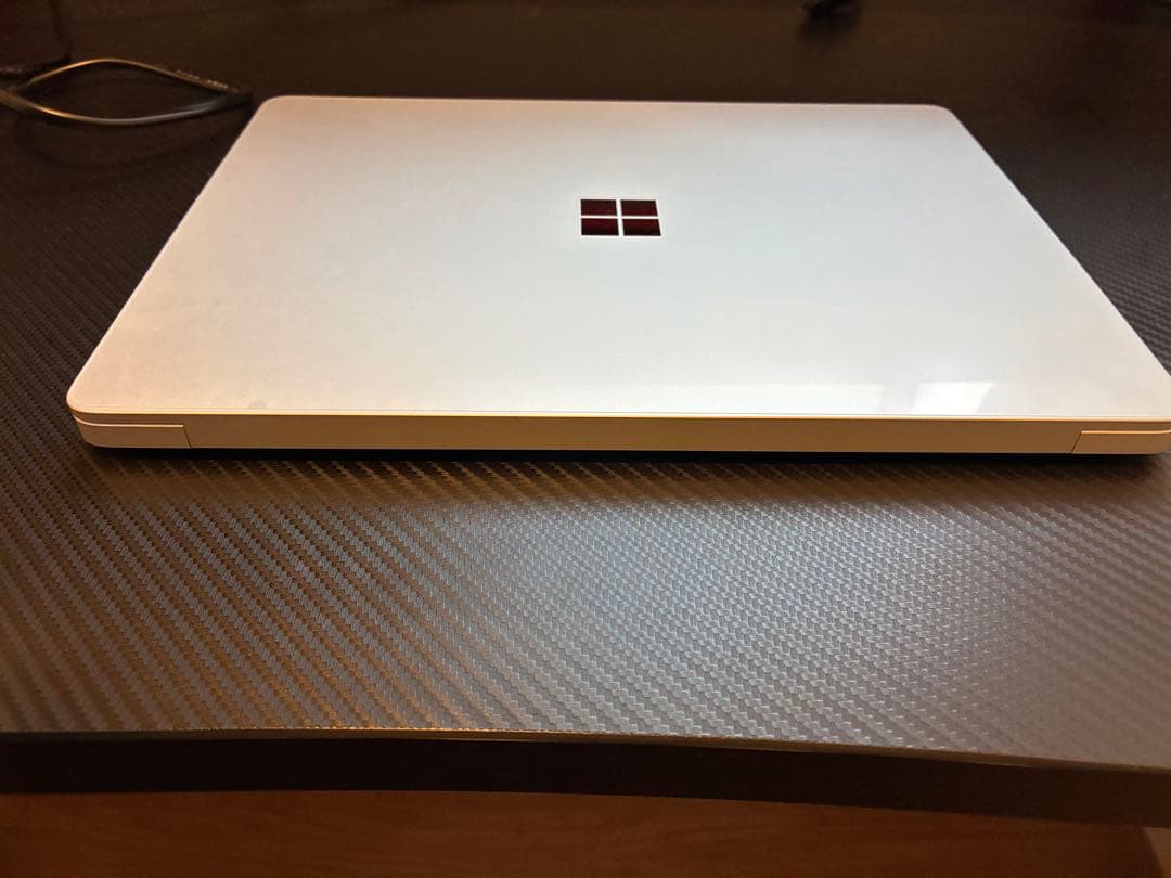 Microsoft Surface Laptop 13.8インチ 第7世代