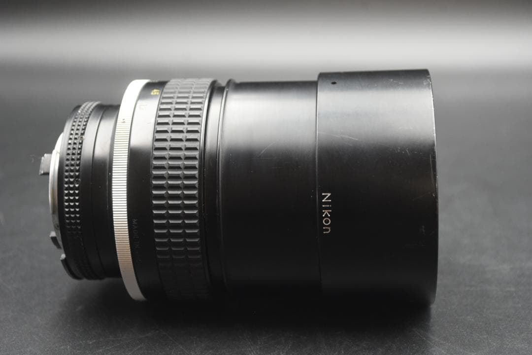 Nikon ニコン Nikkor Ai-s 135mm f2