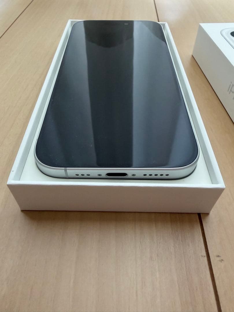 iPhone 16 ホワイト 本体 128GB SIMフリー