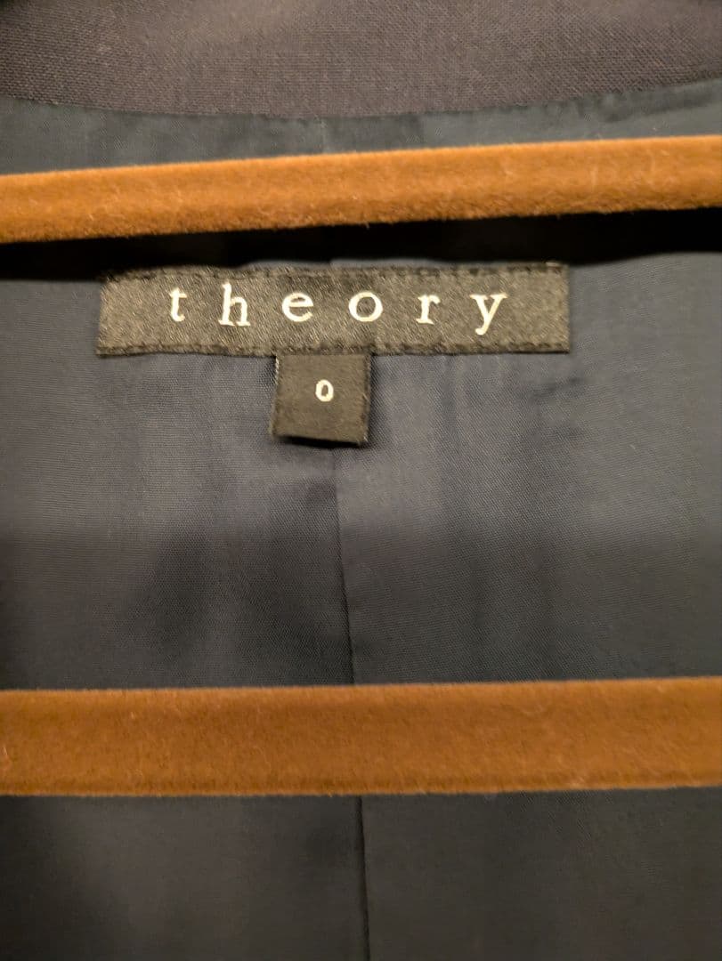 theory パンツスーツ上下 　美品　ネイビー　ノーカラー　レディース