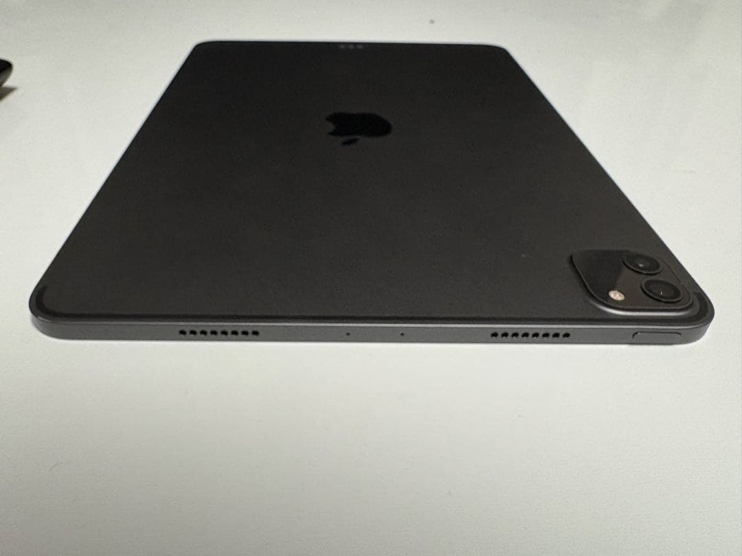 iPad pro 11インチ 第三世代 ケース付き 128gb 第3世代