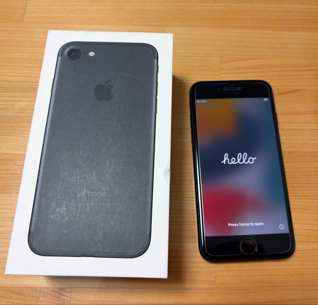 Apple iPhone 7 ブラック 256GB 本体 SIMフリー