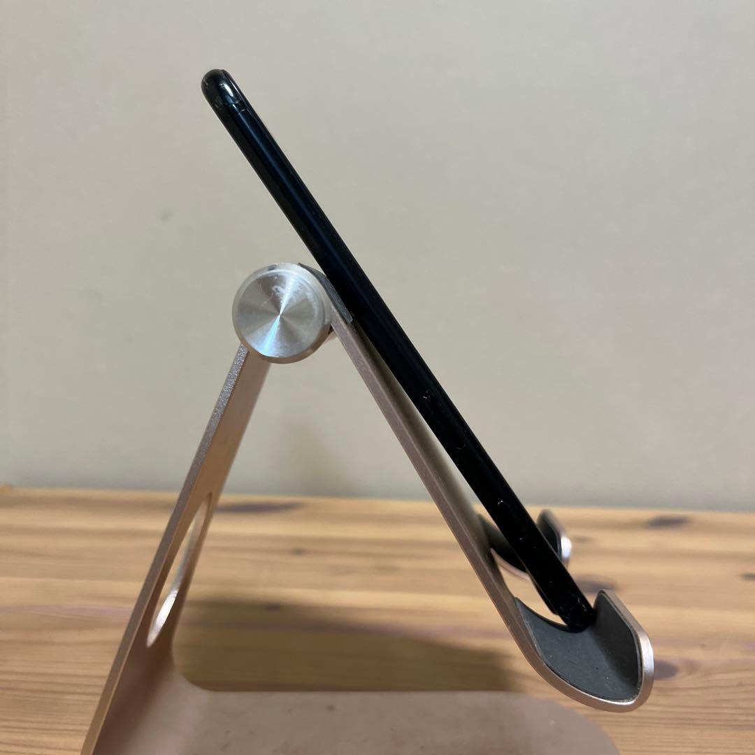 バッテリー新品交換済100%！iPhone7 plus 128GB ブラック