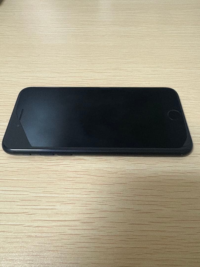 美品 iPhone SE2 64GB simフリー ブラック バッテリー87%