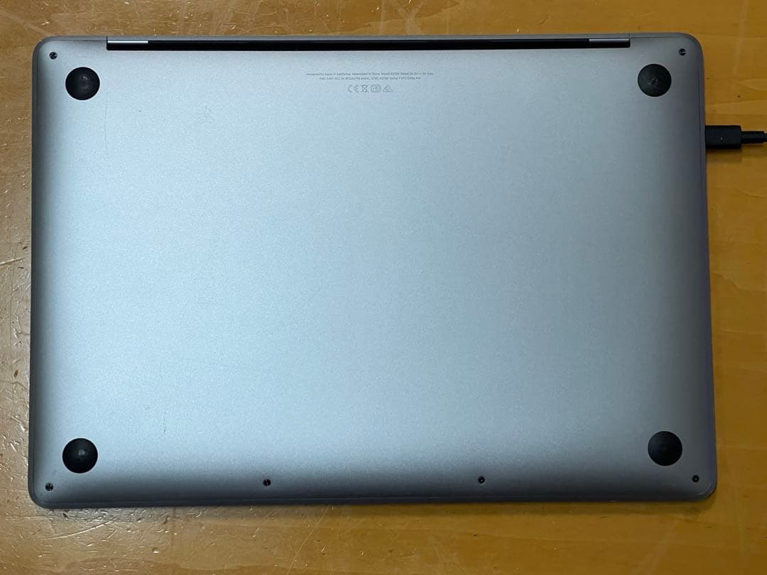 MacBook Pro 13.3クアッドコアCore i5 メモリー16GB