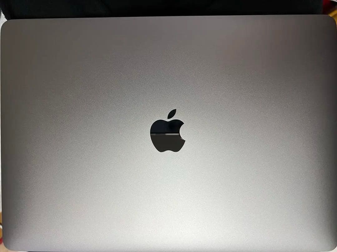 中田玄太　　MacBook Air 2020モデル