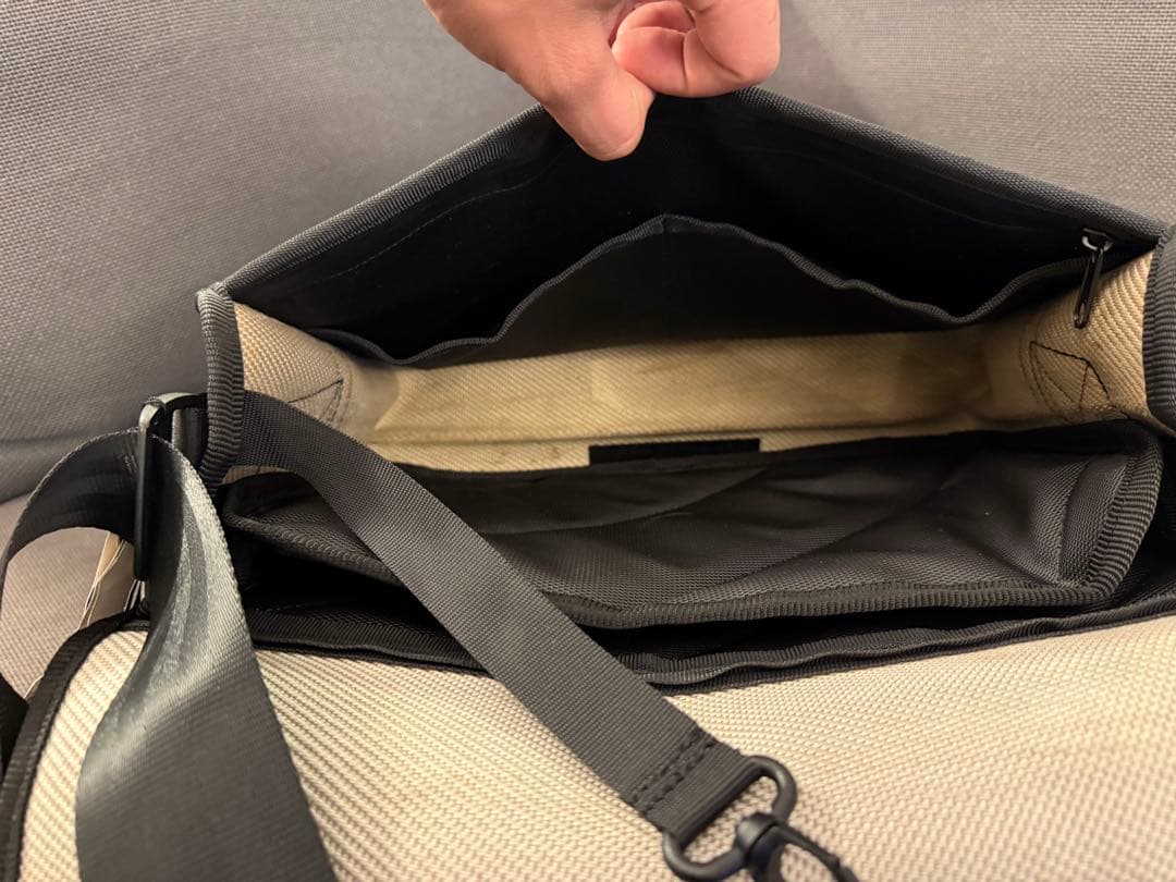 Feueewear ドイツ製 消防ホースで作られた パソコンバッグ