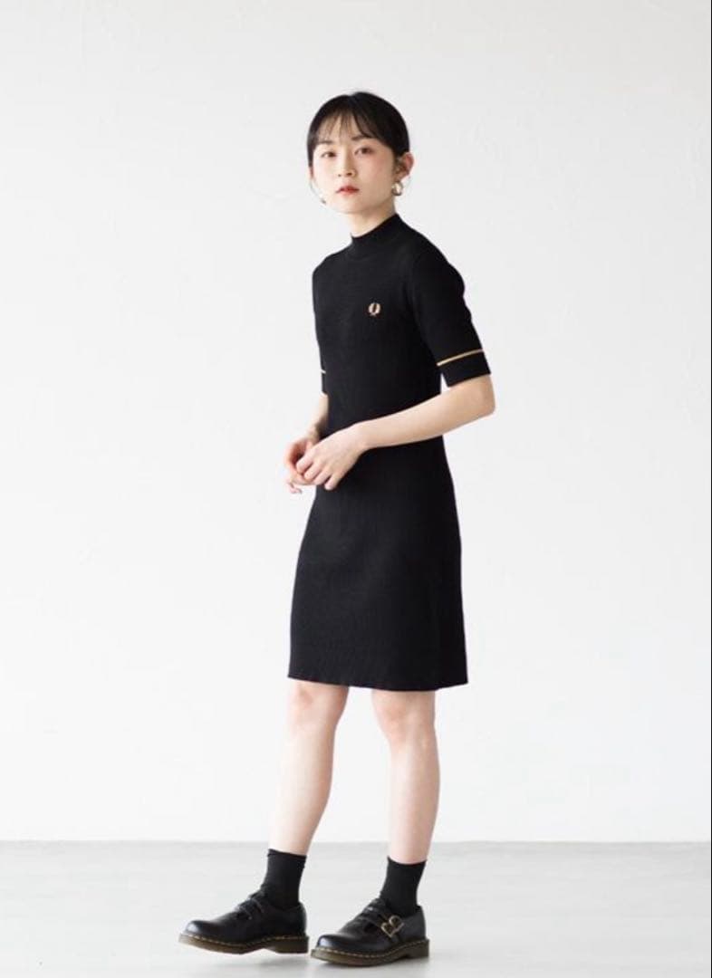 フレッドペリー 黒 リブ編み 半袖ワンピース