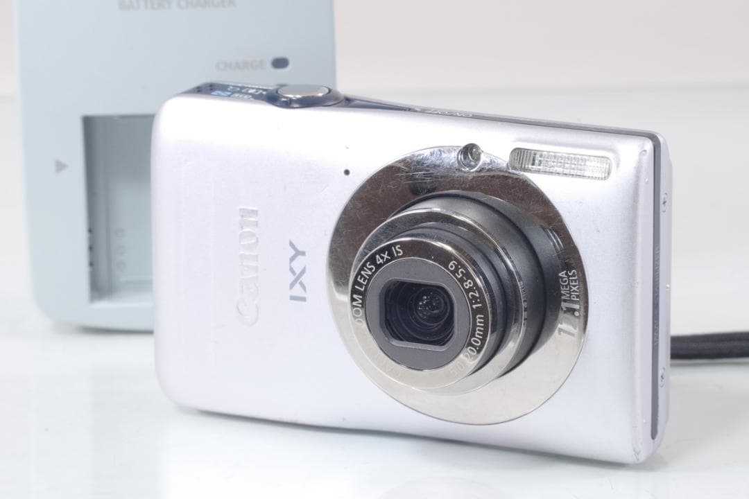 ★良品★ Canon IXY 200F バッテリー 充電器付属 #2245