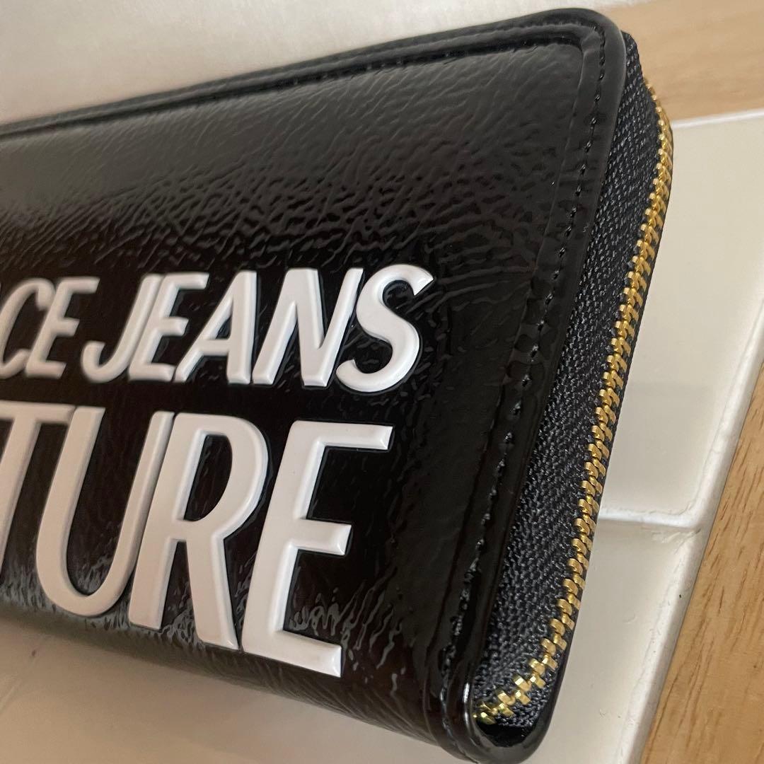 【たぬきです】　ヴェルサーチェジーンズクチュール ブラック 長財布