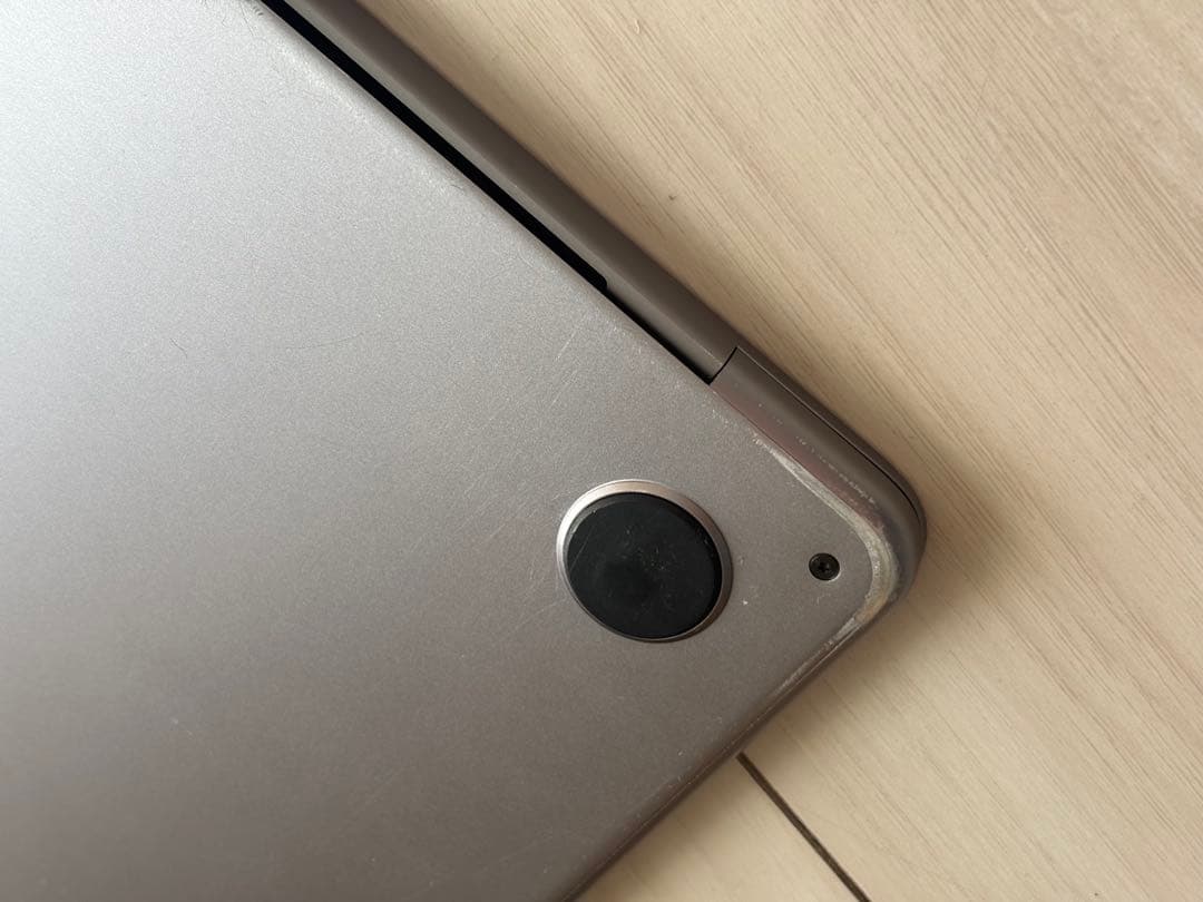 MacBook Air M2（2022） シルバー　256GB