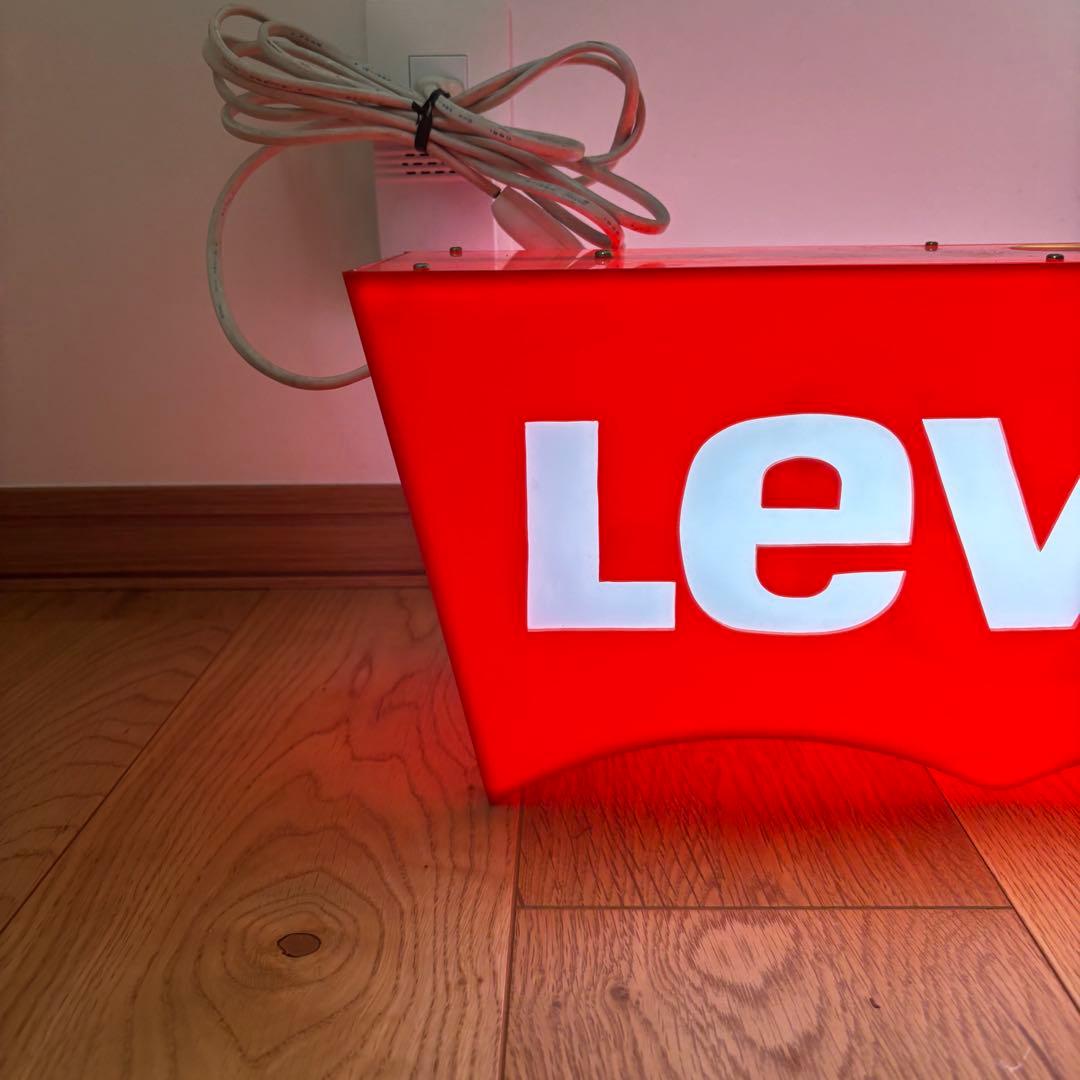 Levi's リーバイス　ネオンサイン　看板　ディスプレイ