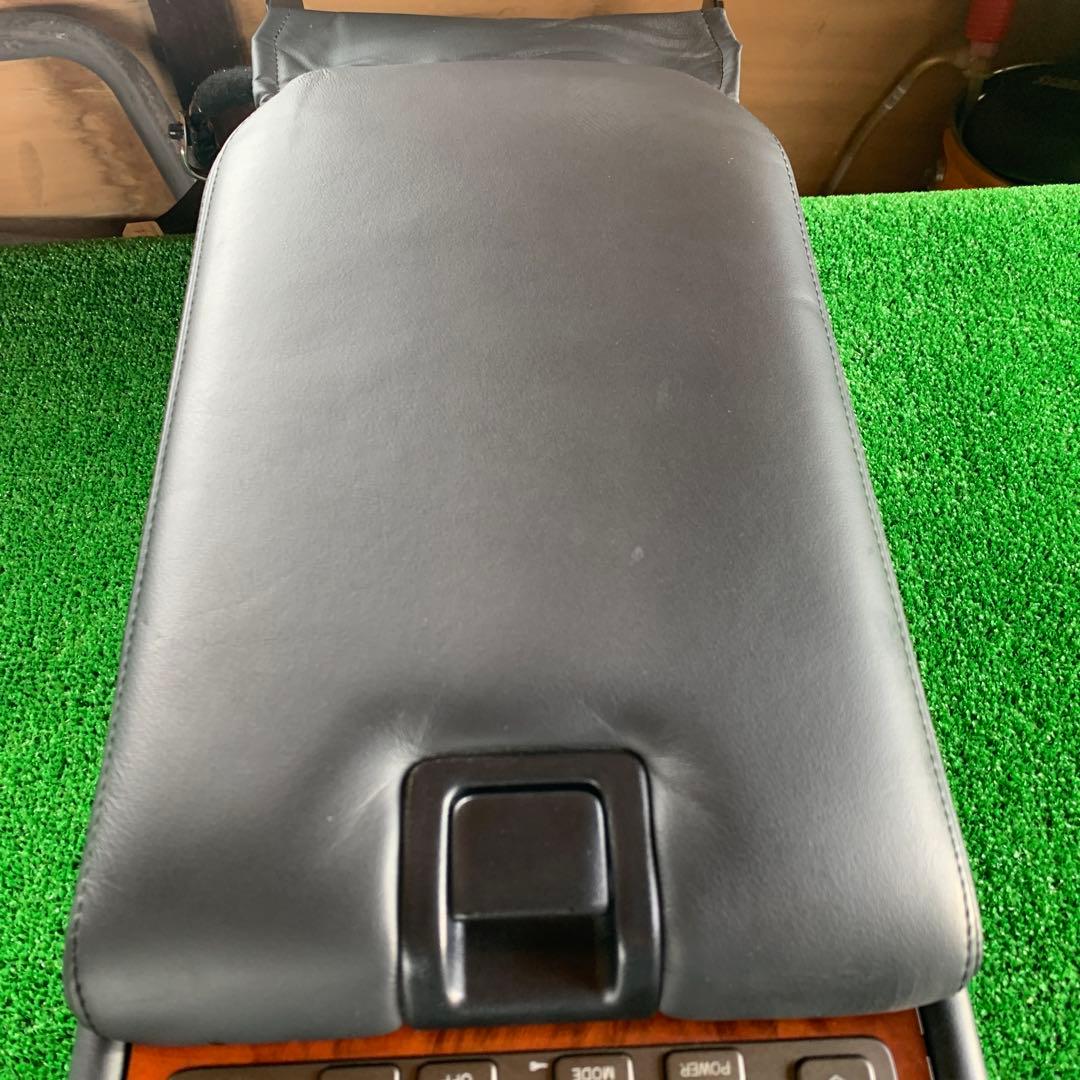 シーマくん　セルシオ　純正リアセンターコンソールスイッチ付き　中古品